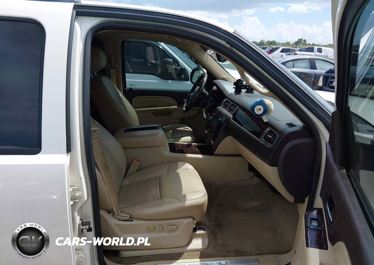 2013 GMC Yukon Denali VIN:1GKS2EEF8DR246586 - 5