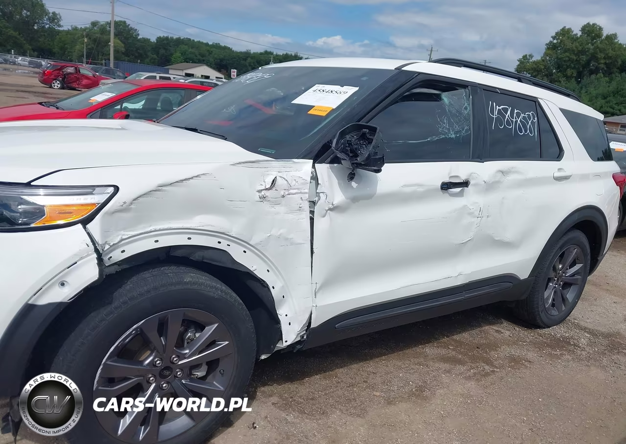 2023 Ford Explorer Xlt VIN:1FMSK8DH3PGC37869 - 17