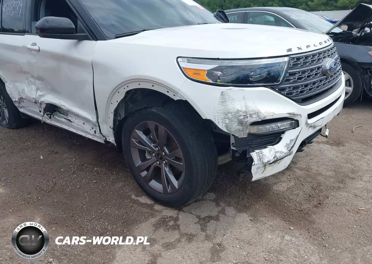 2023 Ford Explorer Xlt VIN:1FMSK8DH3PGC37869 - 18
