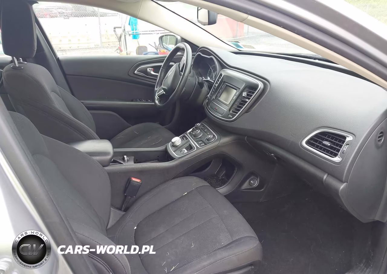 2016 Chrysler 200 Limited VIN:1C3CCCAB4GN100951 - 5