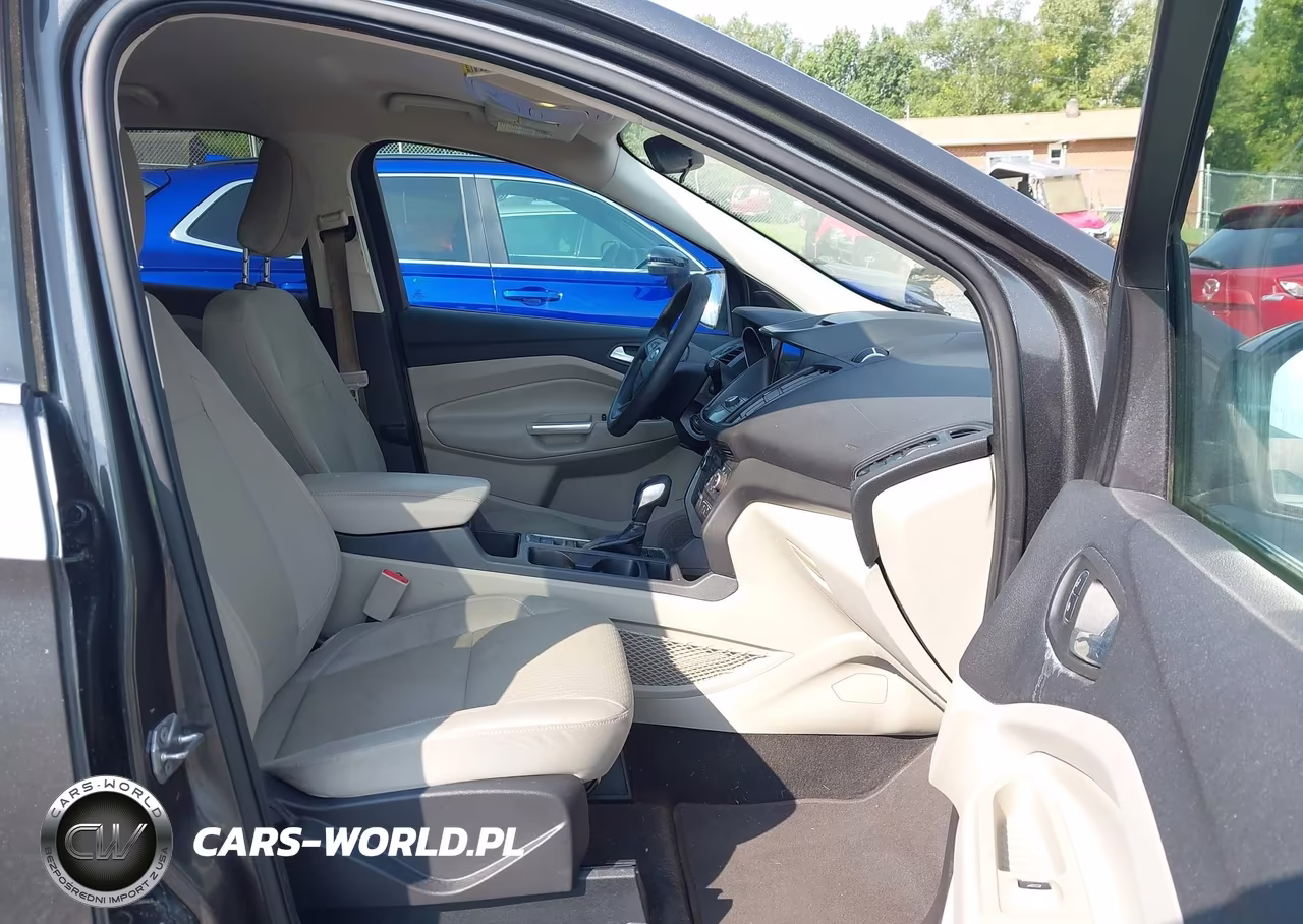2018 Ford Escape Se VIN:1FMCU9GD8JUA17780 - 5