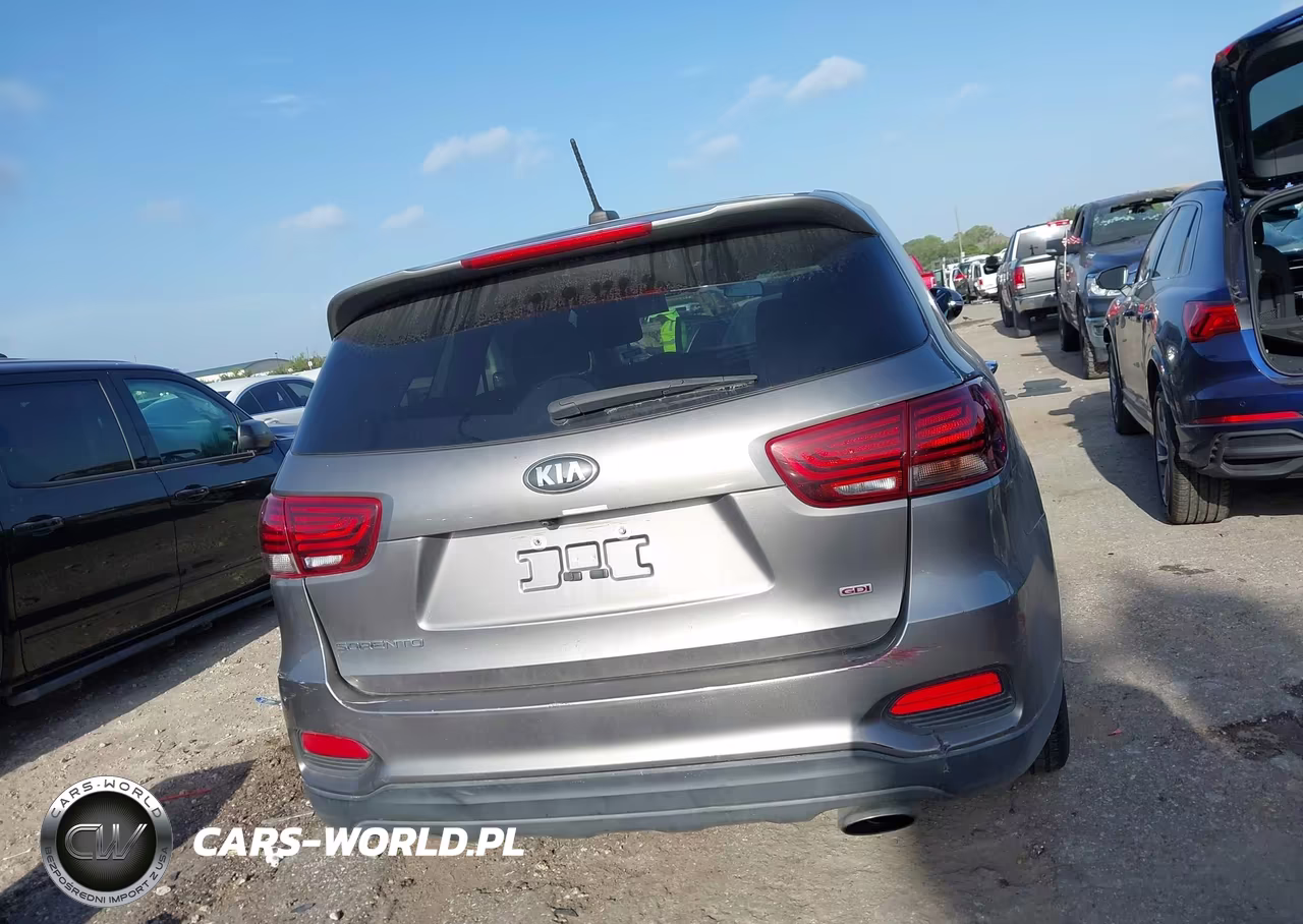 2019 Kia Sorento L VIN:5XYPG4A3XKG552502 - 16