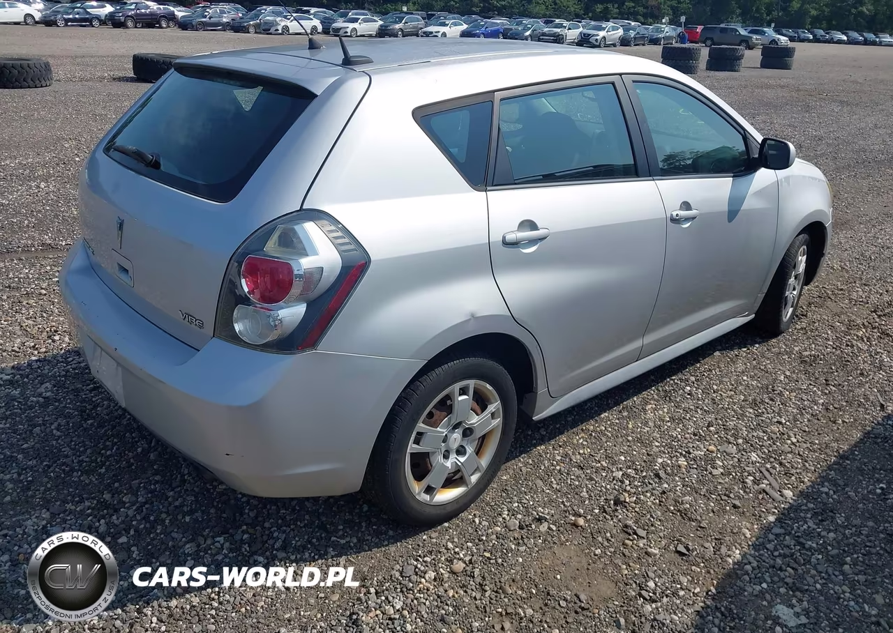2009 Pontiac Vibe VIN:5Y2SL670X9Z434119 - 4