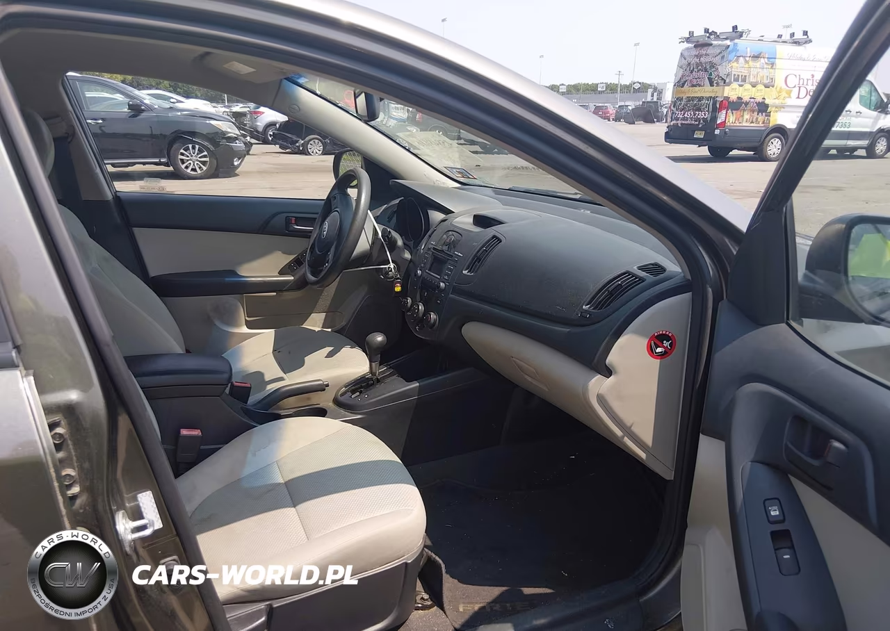 2010 Kia Forte Ex VIN:KNAFU4A21A5070615 - 5