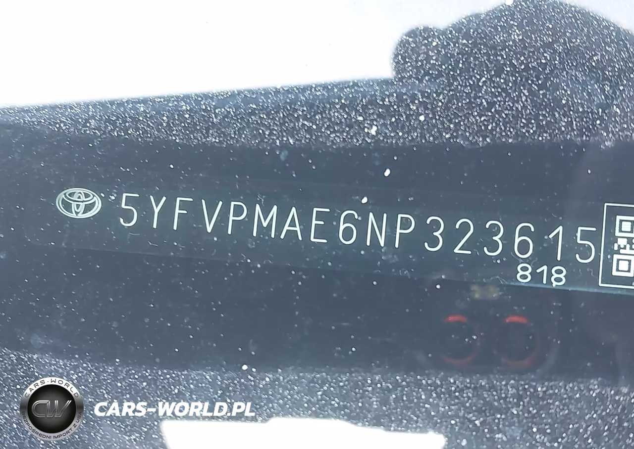 2022 Toyota Corolla Le VIN:5YFVPMAE6NP323615 - 9