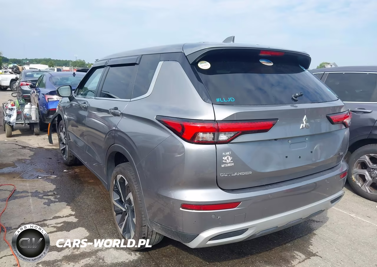 2022 Mitsubishi Outlander VIN:JA4J3UA87NZ027426 - 3