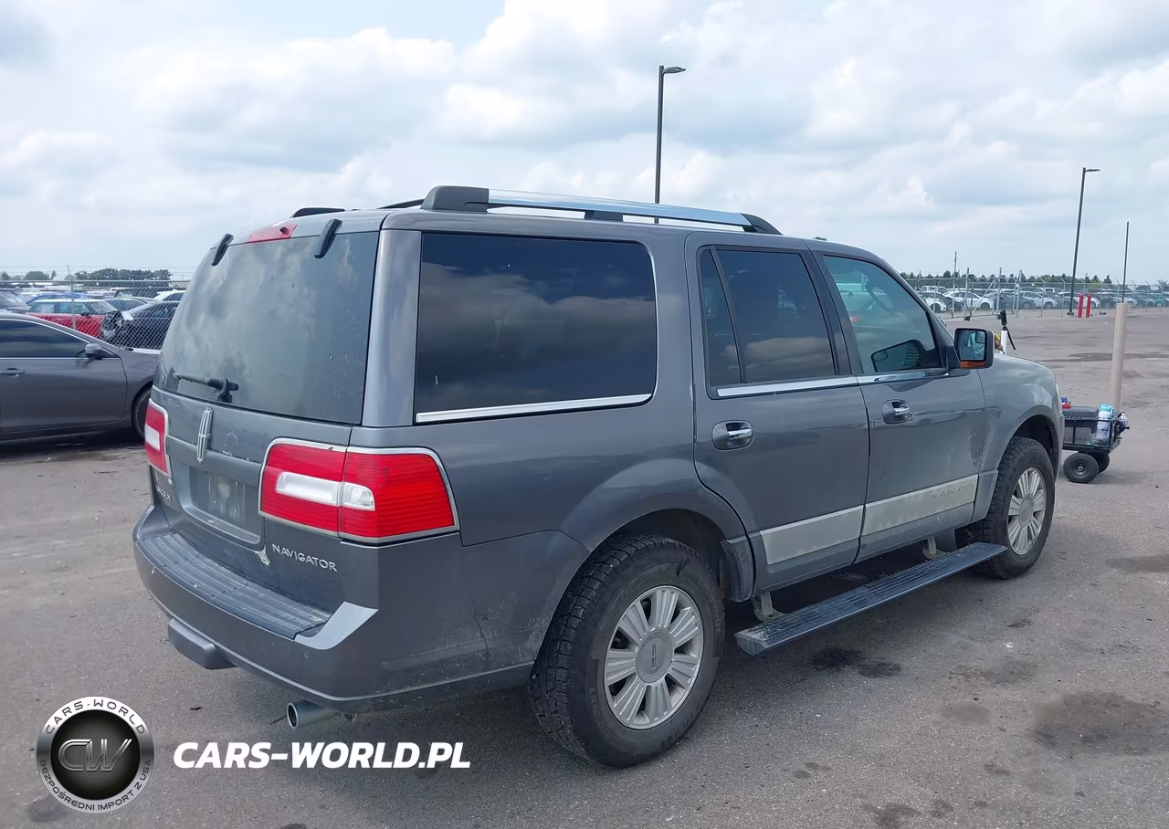 2013 Lincoln Navigator VIN:5LMJJ2J51DEL03250 - 4