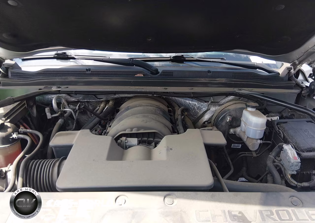 2018 Chevrolet Tahoe Ls VIN:1GNSKAEC0JR351104 - 10