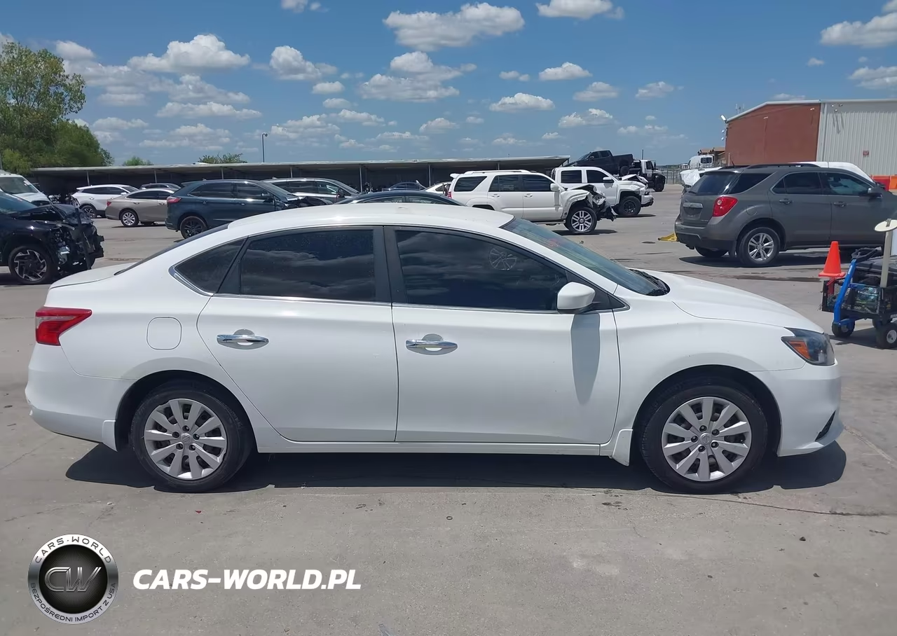 2017 Nissan Sentra S VIN:3N1AB7AP3HY215959 - 13