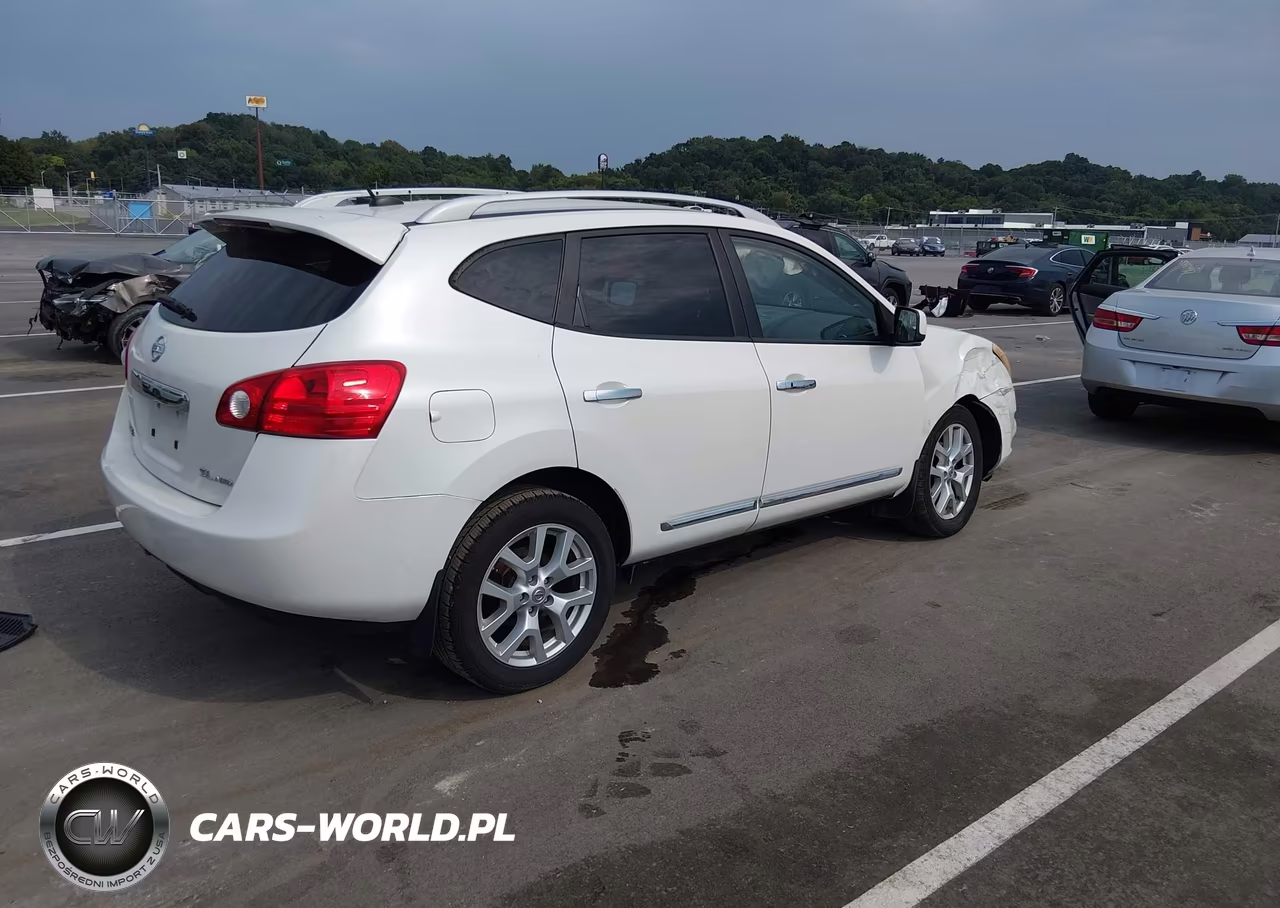 2011 Nissan Rogue Sv VIN:JN8AS5MV6BW269349 - 4