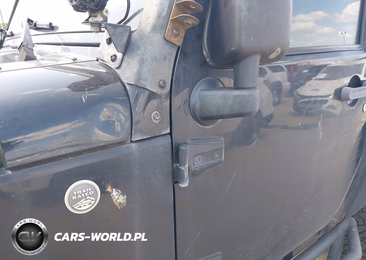 2017 Jeep Wrangler Willys Wheeler VIN:1C4AJWAG6HL508208 - 6