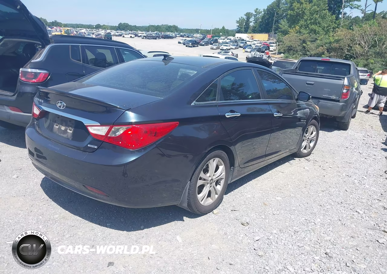 2013 Hyundai Sonata Limited VIN:5NPEC4AC2DH805682 - 4