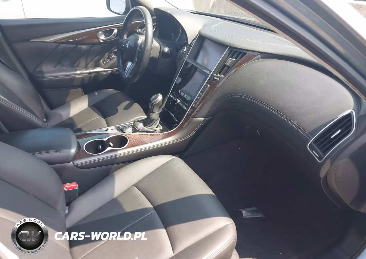 2019 Infiniti Q50 3.0T Luxe VIN:JN1EV7AR1KM556832 - 5