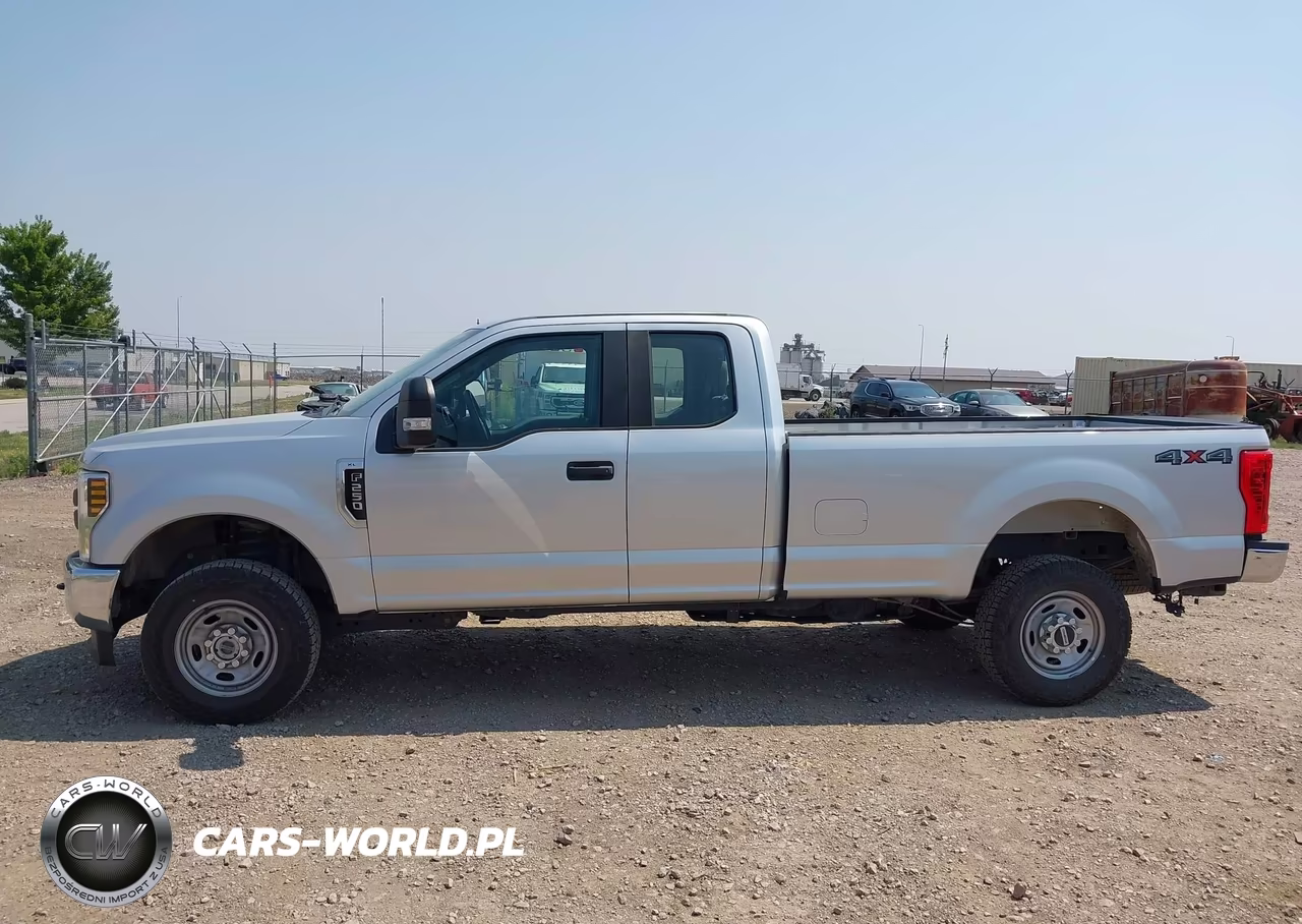 2018 Ford F-250 Xl VIN:1FT7X2B64JEC83949 - 14