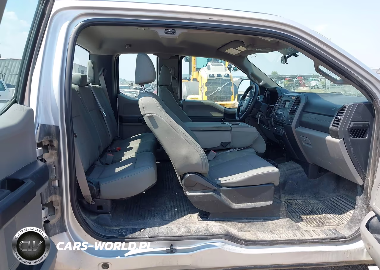 2018 Ford F-250 Xl VIN:1FT7X2B64JEC83949 - 8