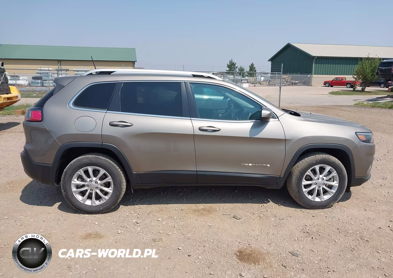 2019 Jeep Cherokee Latitude 4X4 VIN:1C4PJMCB6KD440431 - 13