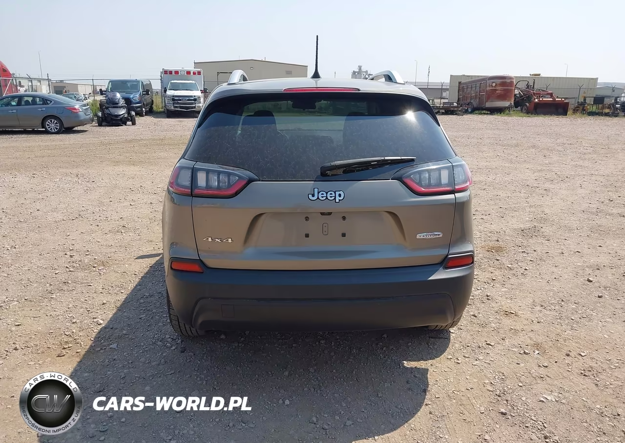 2019 Jeep Cherokee Latitude 4X4 VIN:1C4PJMCB6KD440431 - 16