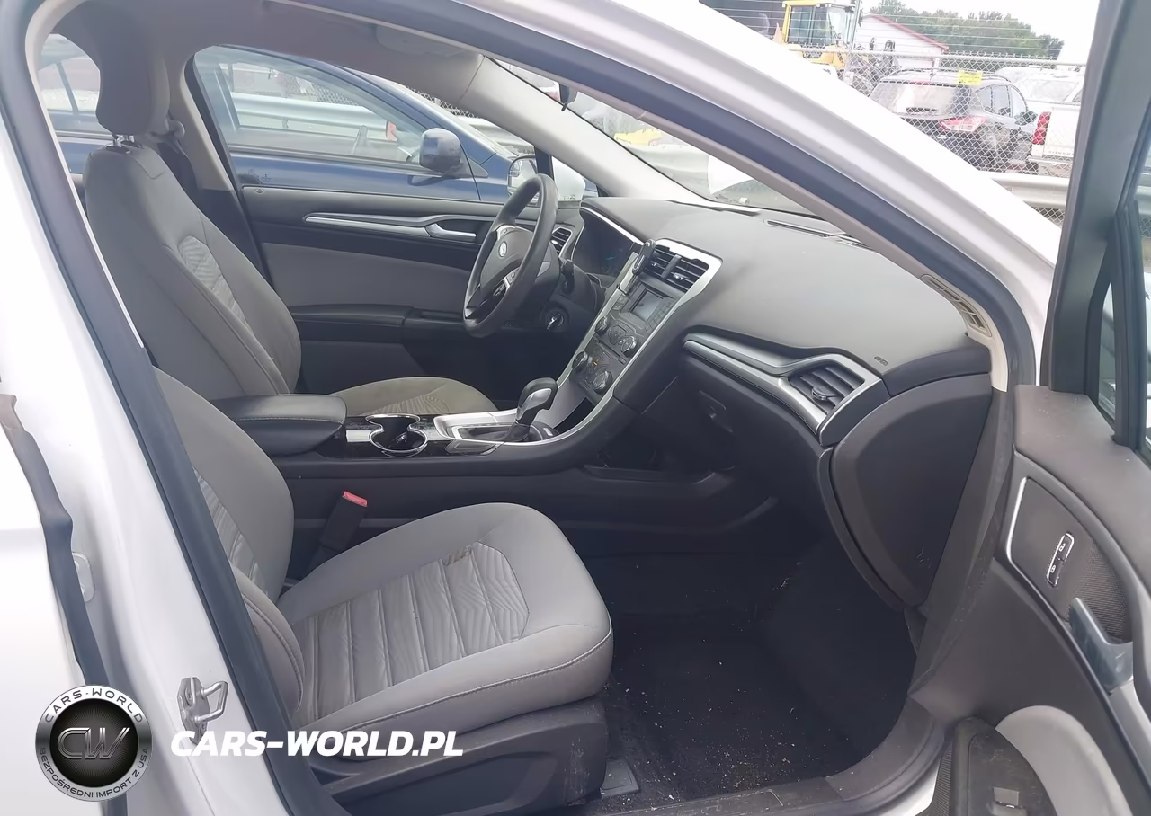 2016 Ford Fusion S VIN:3FA6P0G79GR368993 - 5