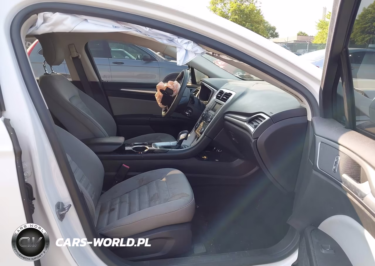 2014 Ford Fusion Hybrid S VIN:3FA6P0UU0ER145488 - 5