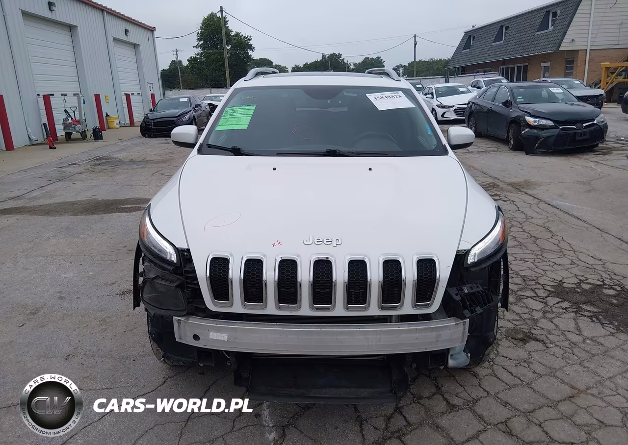 2018 Jeep Cherokee Latitude Plus 4X4 VIN:1C4PJMLB9JD619142 - 13