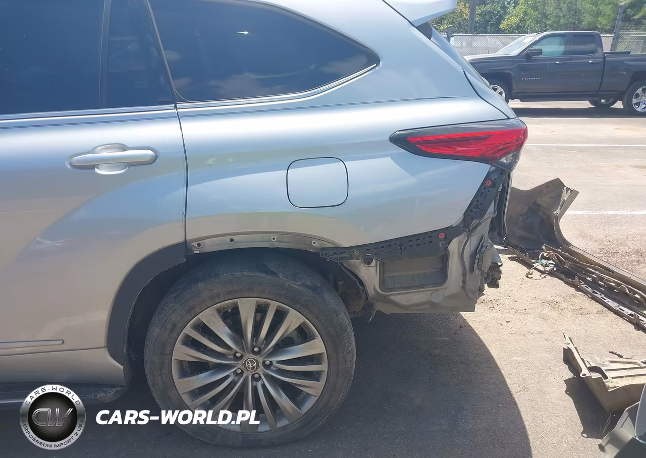 2021 Toyota Highlander Platinum VIN:5TDFZRAH2MS060728 - 18