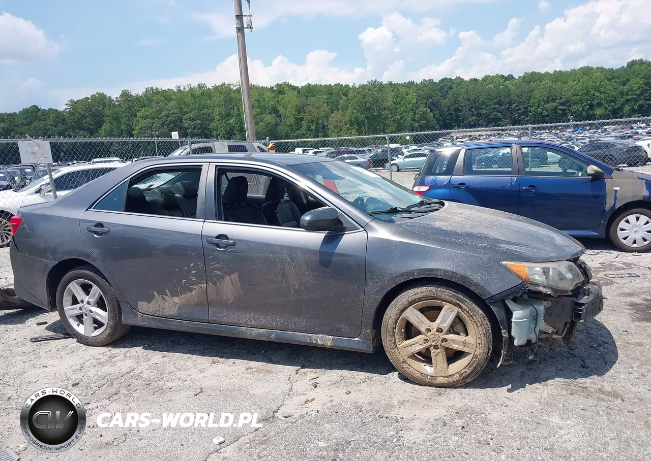 2014 Toyota Camry Se VIN:4T1BF1FK8EU332365 - 13