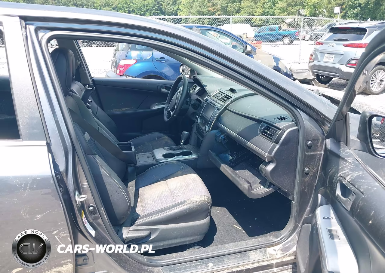 2014 Toyota Camry Se VIN:4T1BF1FK8EU332365 - 5