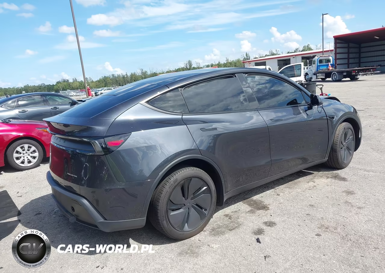 2026 Tesla Model Y All-Wheel Drive-Long Range Launch Series-Premium All-Wheel Drive VIN:7SAYGDEE6TA623817 - 4
