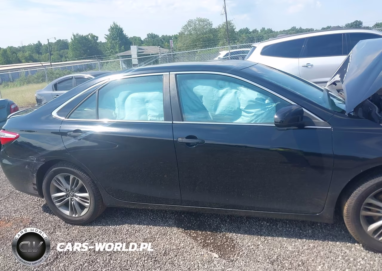 2016 Toyota Camry Se VIN:4T1BF1FK9GU501375 - 13