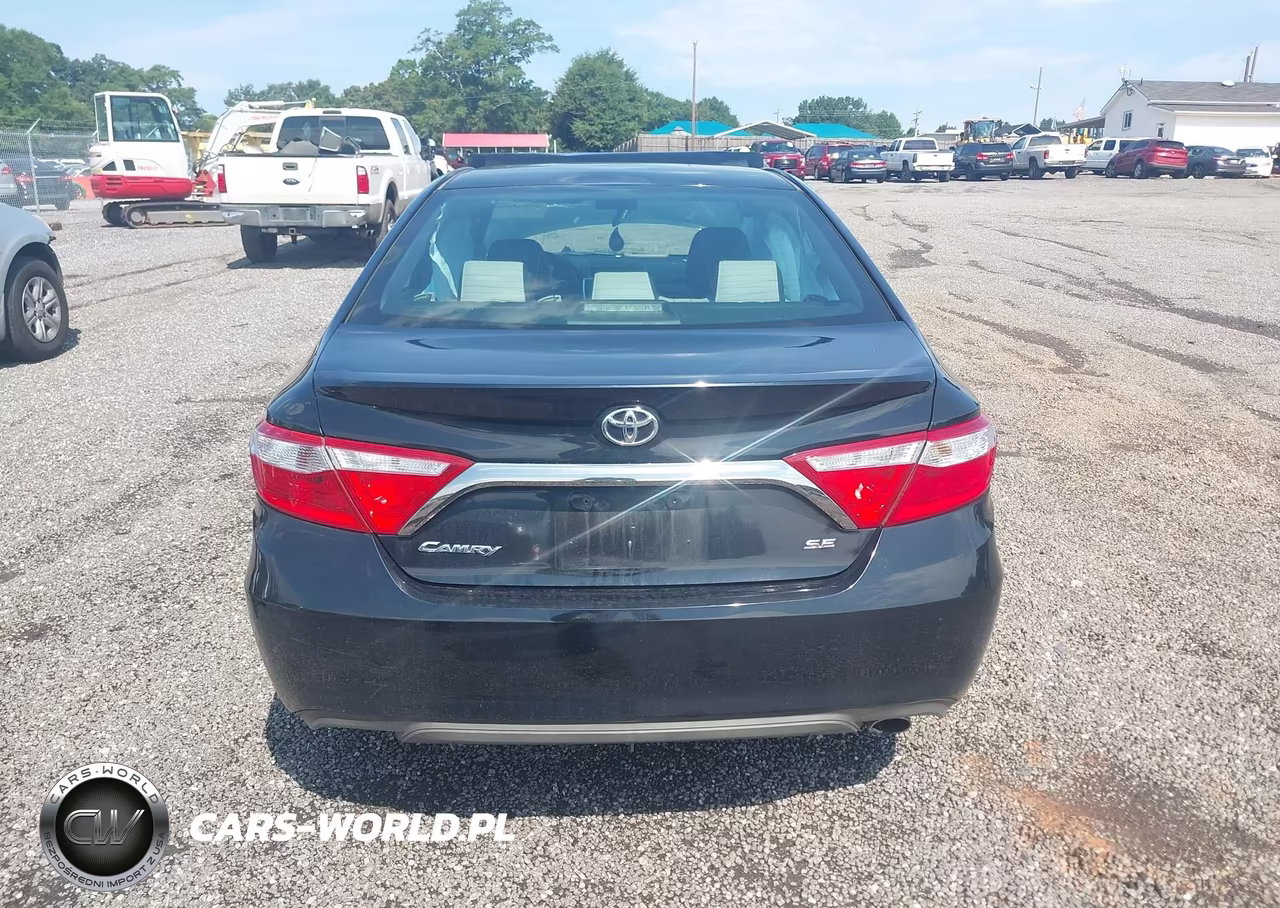 2016 Toyota Camry Se VIN:4T1BF1FK9GU501375 - 16