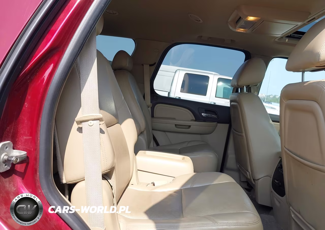 2010 GMC Yukon Denali VIN:1GKUKEEF0AR143764 - 8