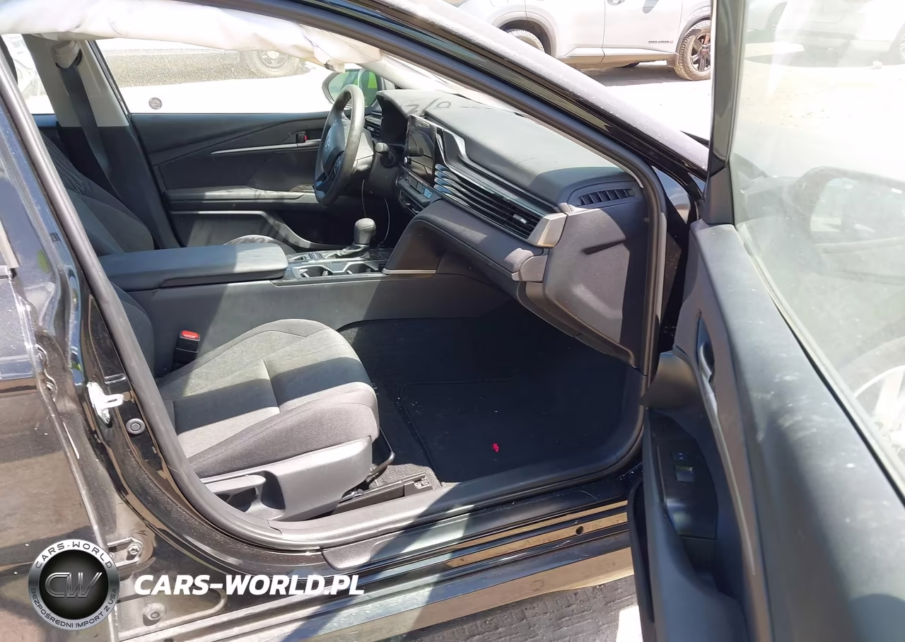 2026 Toyota Camry Le VIN:4T1DAACK0TU258349 - 5