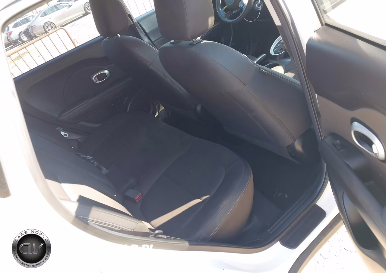 2016 Kia Soul VIN:KNDJN2A27G7393031 - 8