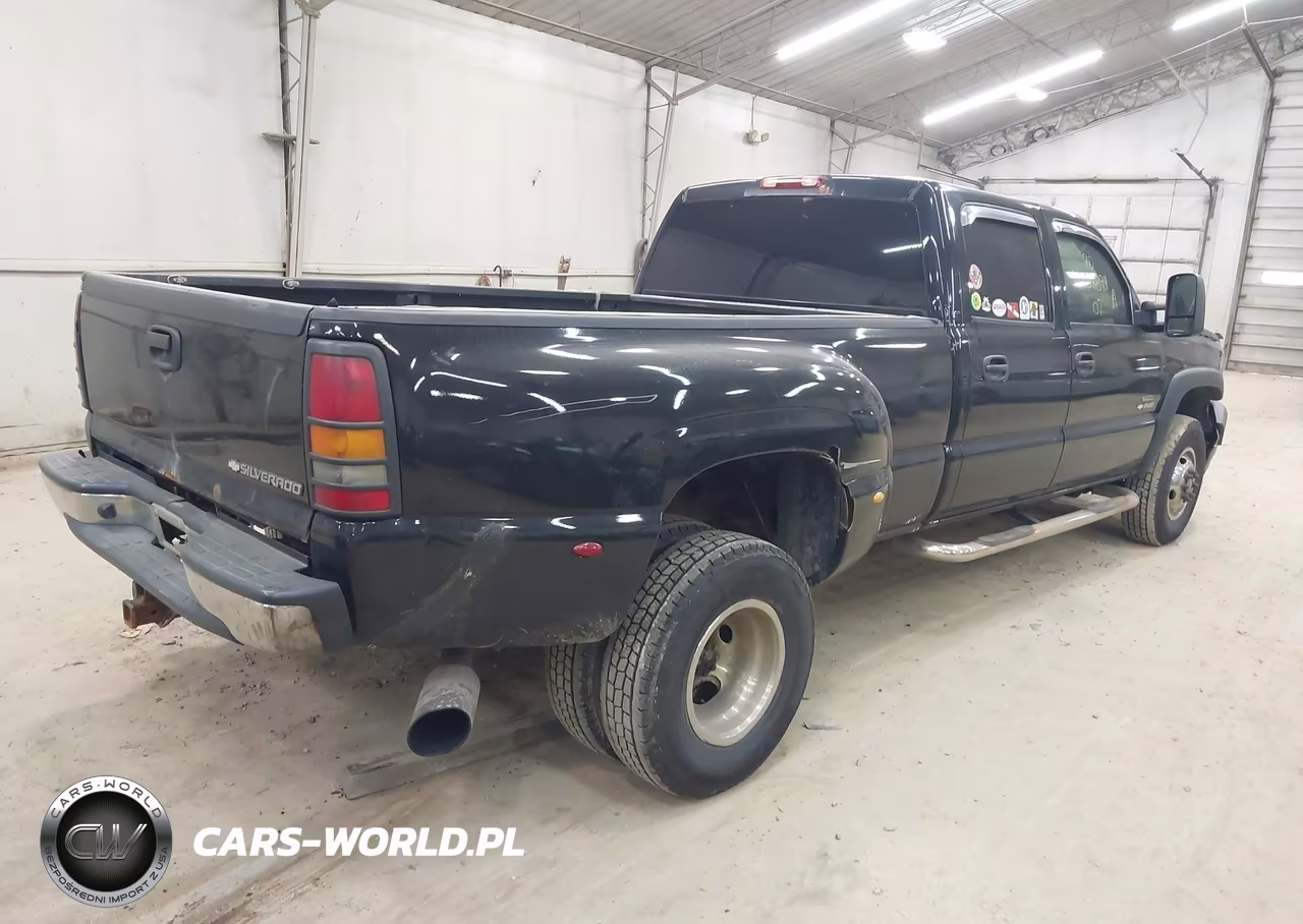 2007 Chevrolet Silverado 3500 Classic Lt3 VIN:1GCJK33D37F106027 - 4