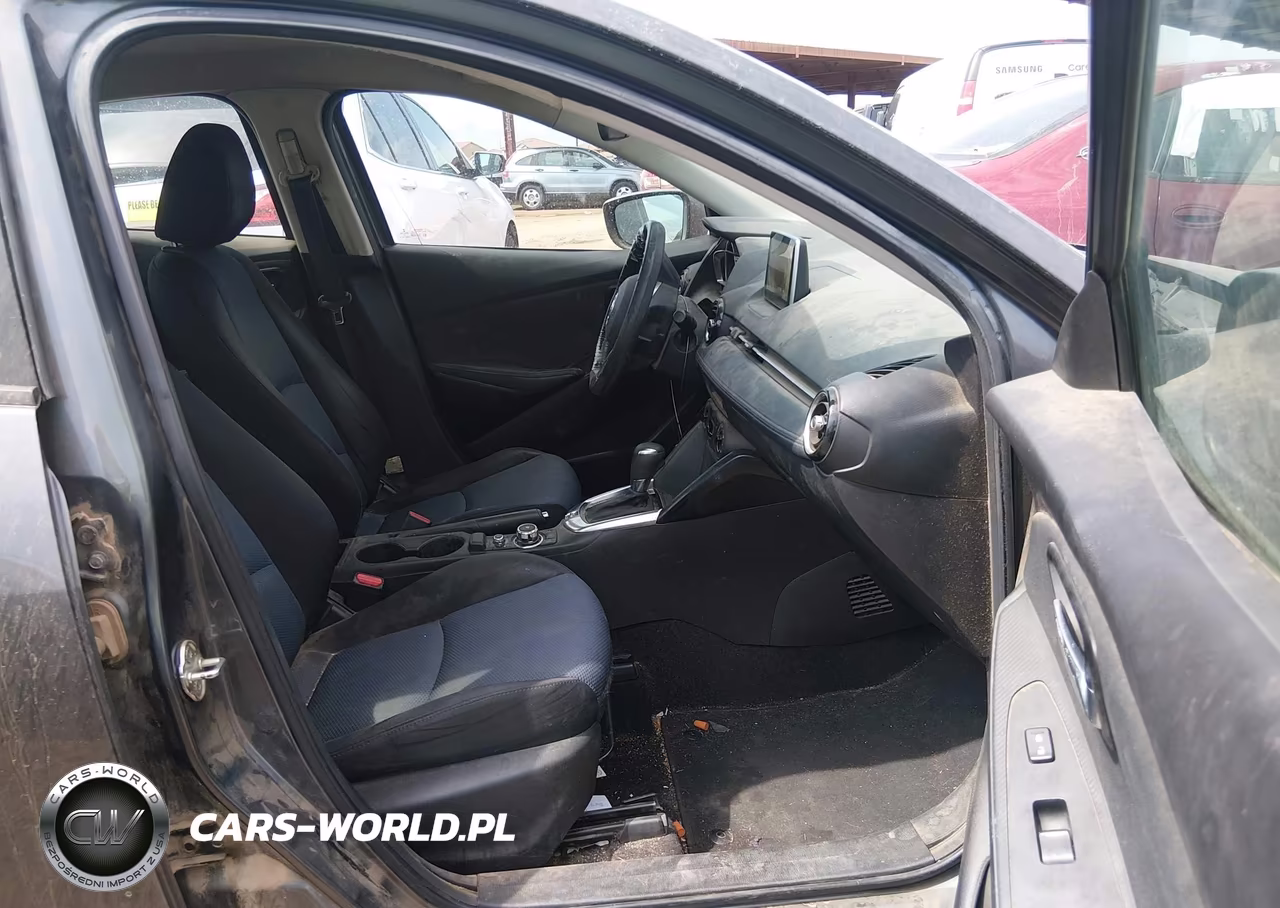 2017 Toyota Yaris Ia VIN:3MYDLBYV7HY159654 - 5