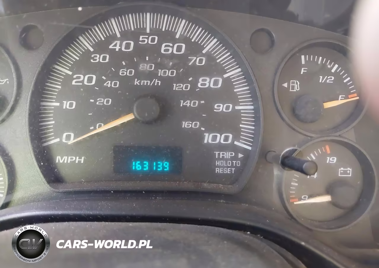 2005 GMC Savana Cutaway Standard VIN:1GDHG31U251910196 - 5