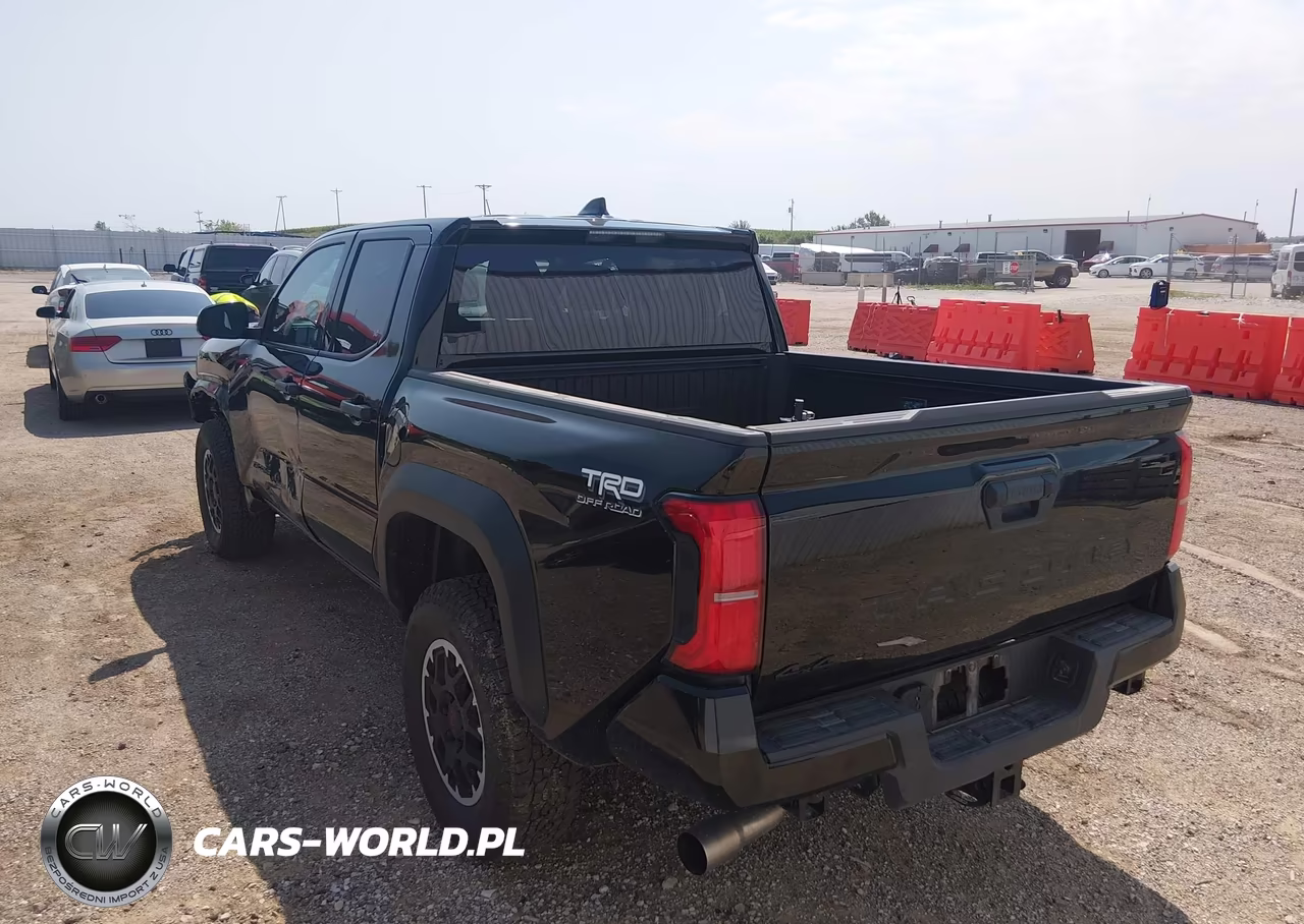 2026 Toyota Tacoma Trd Off Road VIN:3TMLB5JN8TM241952 - 3