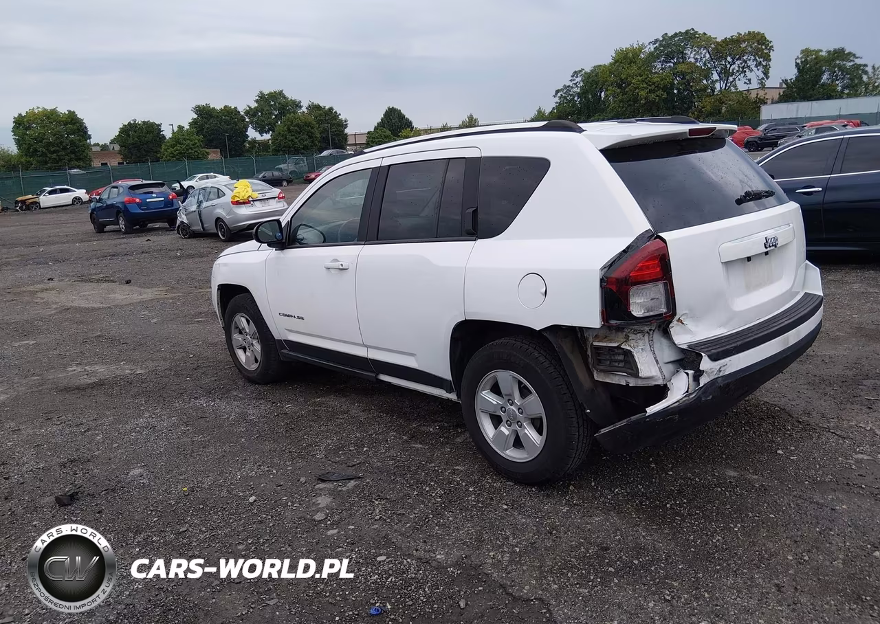 2014 Jeep Compass Sport VIN:1C4NJCBA6ED692078 - 3