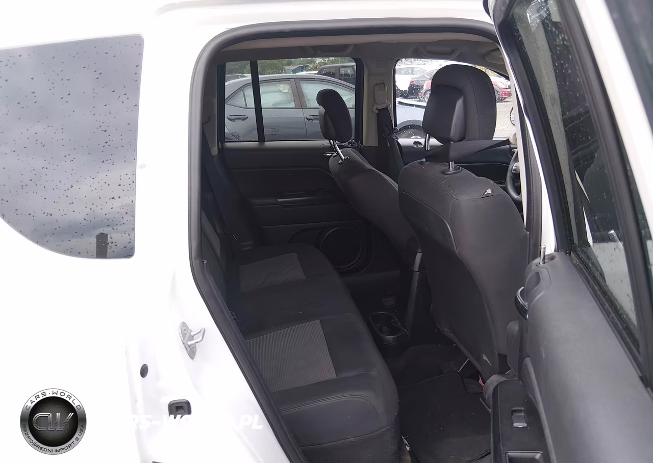 2014 Jeep Compass Sport VIN:1C4NJCBA6ED692078 - 8