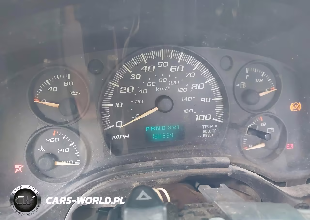 2005 Chevrolet Express Cutaway Base W-C7A VIN:1GBJG31U651157752 - 5