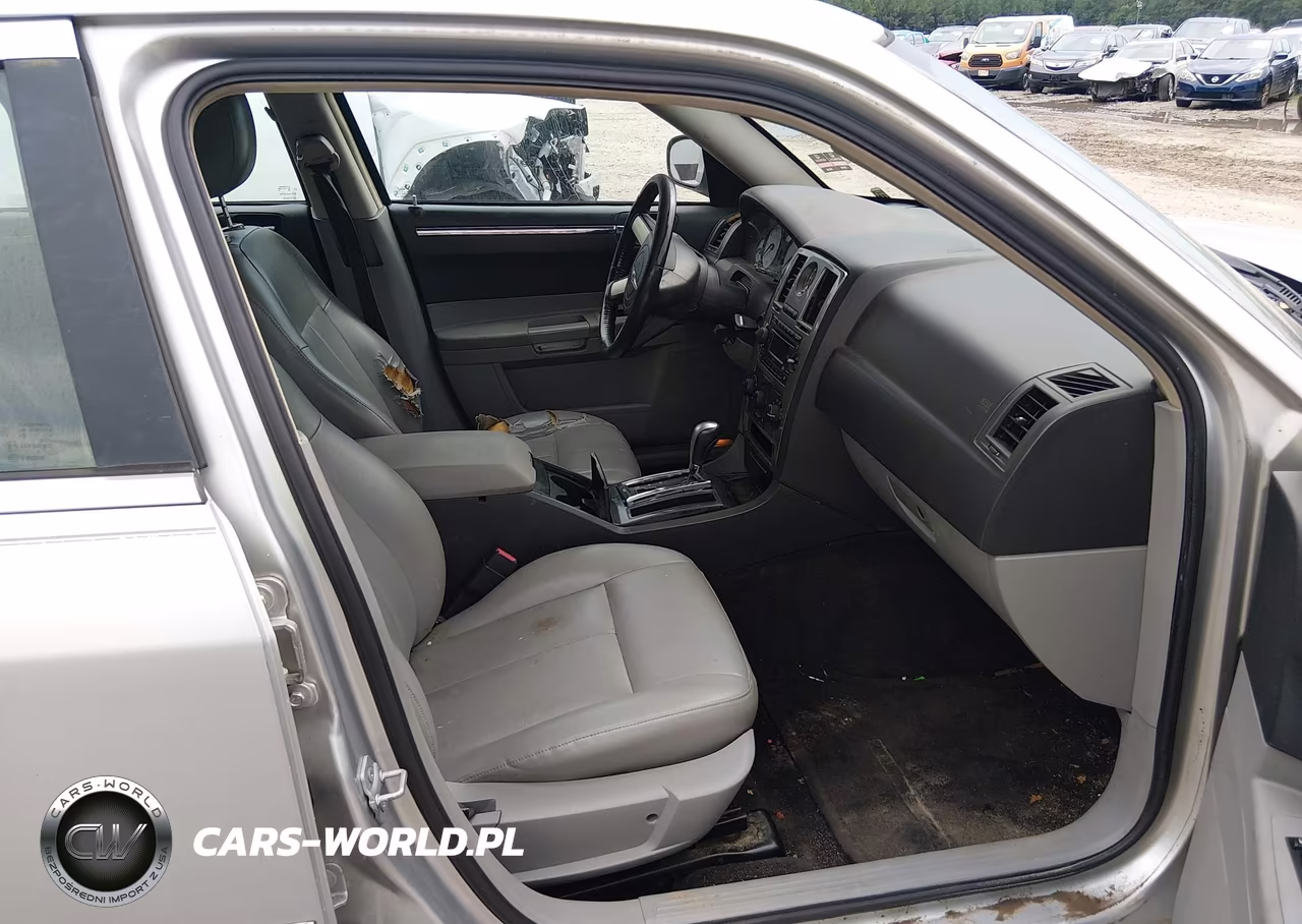 2007 Chrysler 300 Touring VIN:2C3KA53G47H883719 - 5