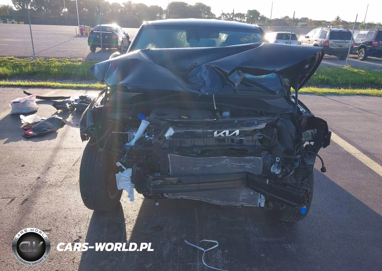 2024 Kia Soul S VIN:KNDJ23AU7R7235193 - 12