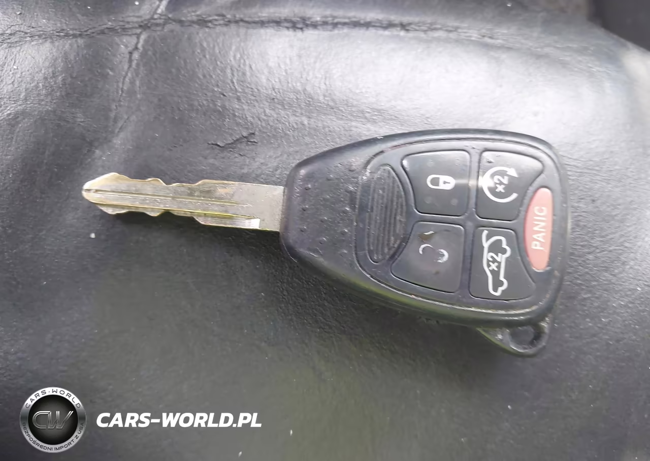 2012 Chrysler 200 S VIN:1C3CCBHG8CN305758 - 11
