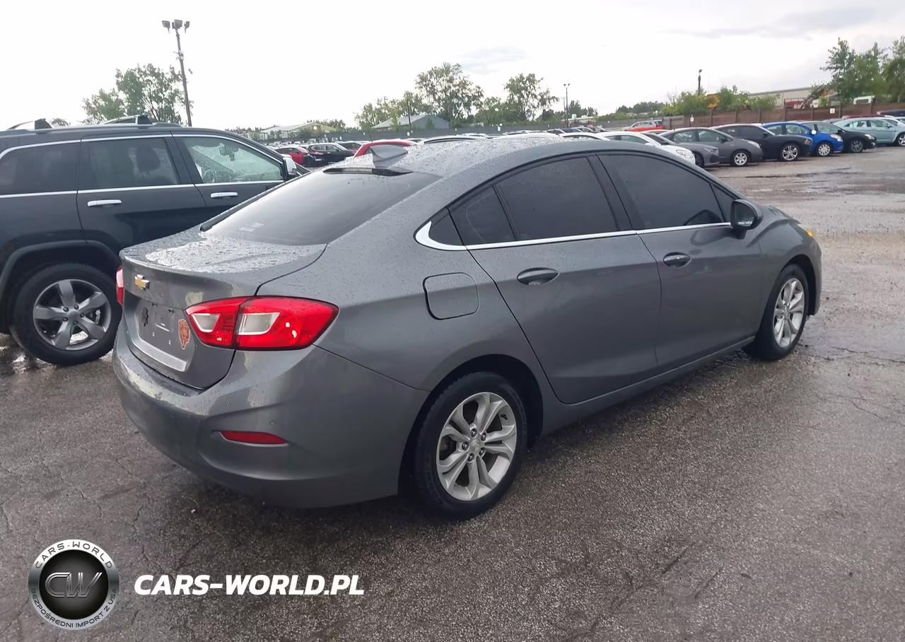 2019 Chevrolet Cruze Lt VIN:1G1BE5SM5K7133525 - 4