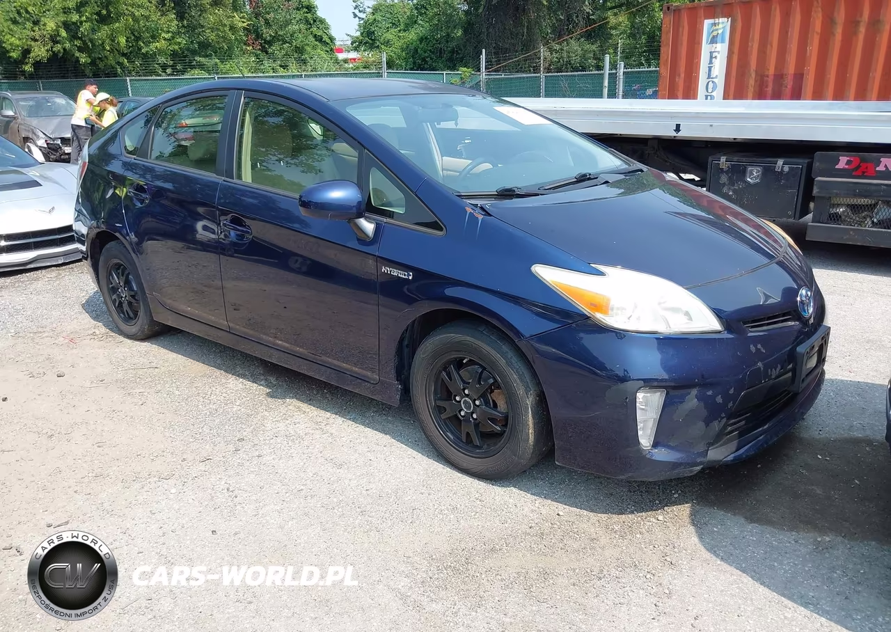 2014 Toyota Prius Two – zdjęcie 1 z 22