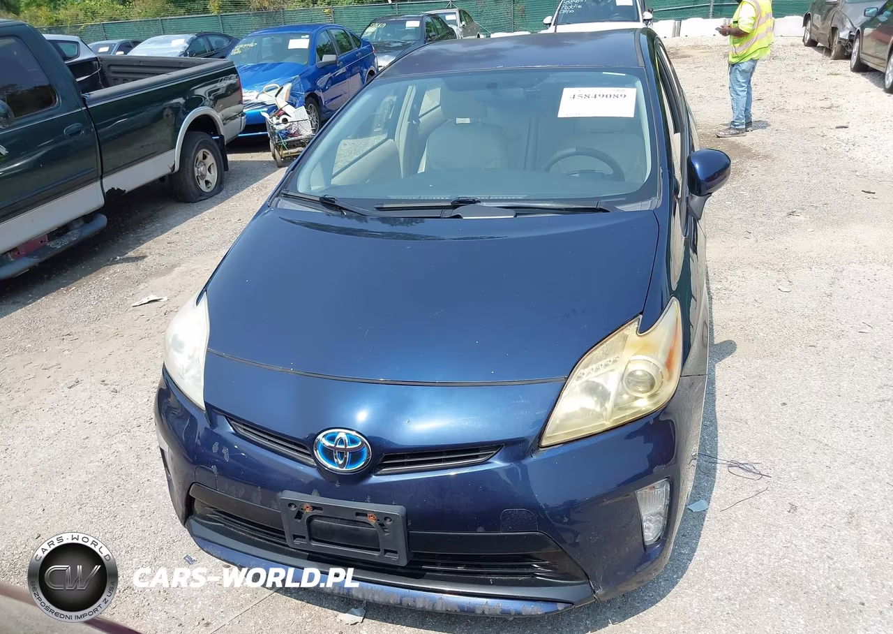 2014 Toyota Prius Two VIN:JTDKN3DU9E1745131 - 13