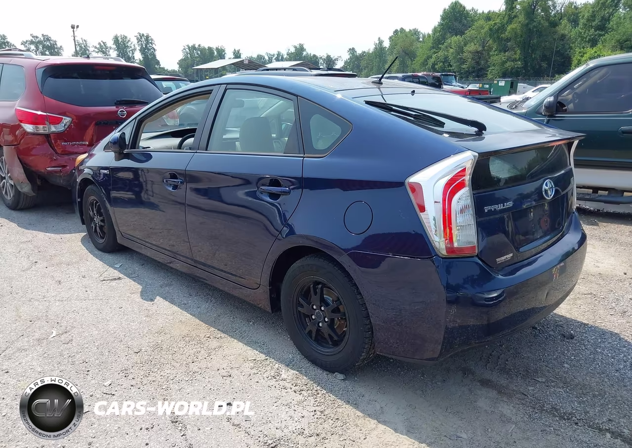 2014 Toyota Prius Two VIN:JTDKN3DU9E1745131 - 3