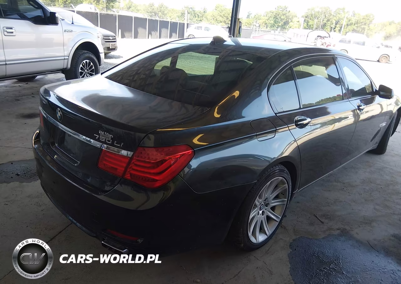 2010 BMW 750Li VIN:WBAKB8C53ACY62991 - 4