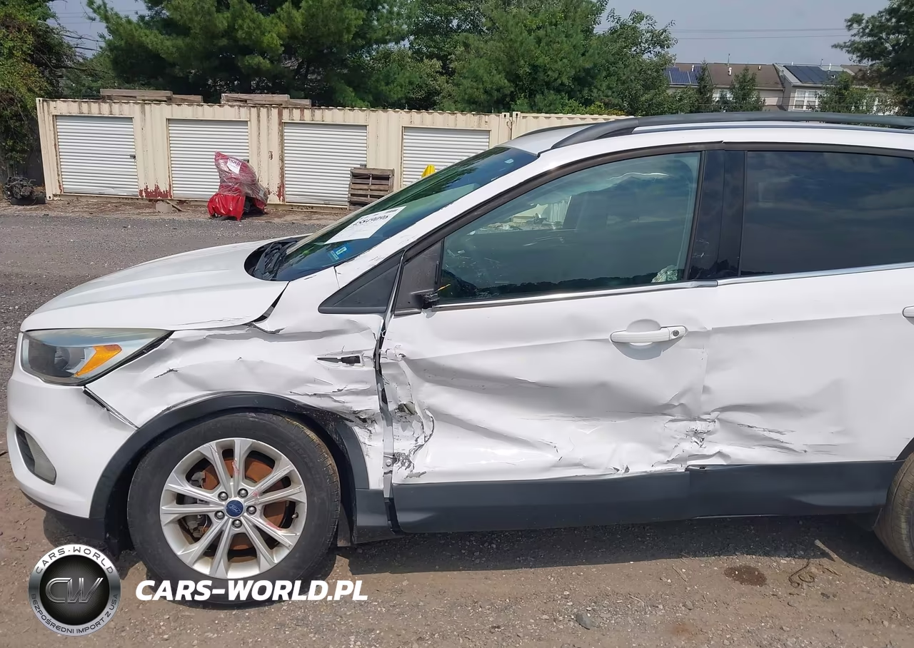 2018 Ford Escape Se VIN:1FMCU9GD9JUB16401 - 6