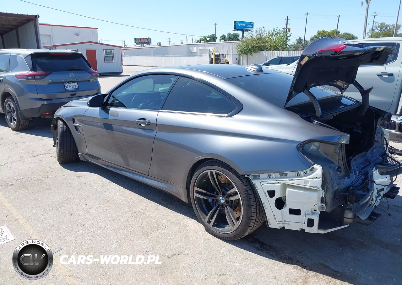 2018 BMW M4 VIN:WBS4Y9C50JAA85516 - 3